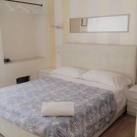 Dreaming Piazza Erbe Rooms Pensjonat Werona