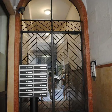 Dreaming Piazza Erbe Rooms Werona